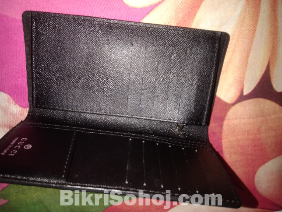 wallet kisu din bebohar kora hoise new ar motoy ase